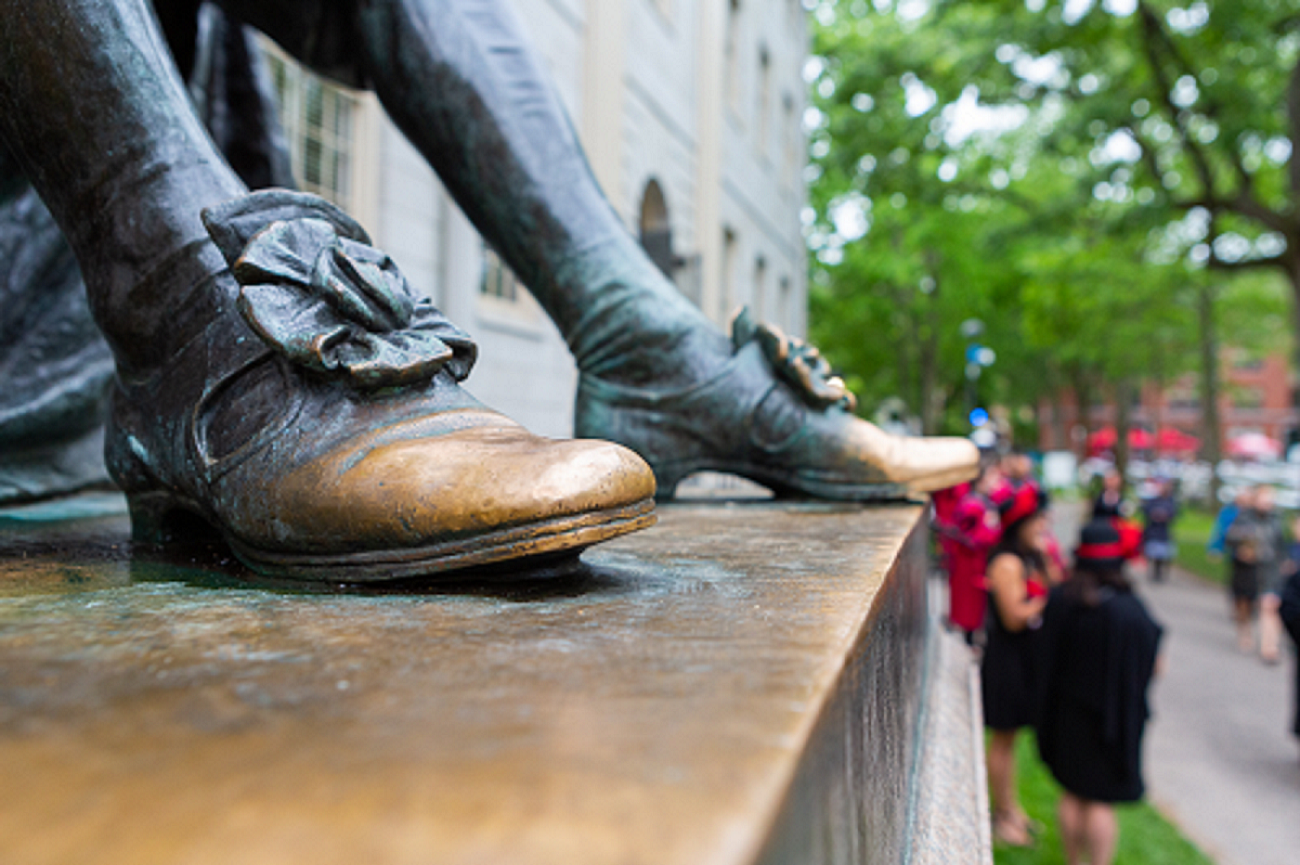 Foot of John Harvard statue
