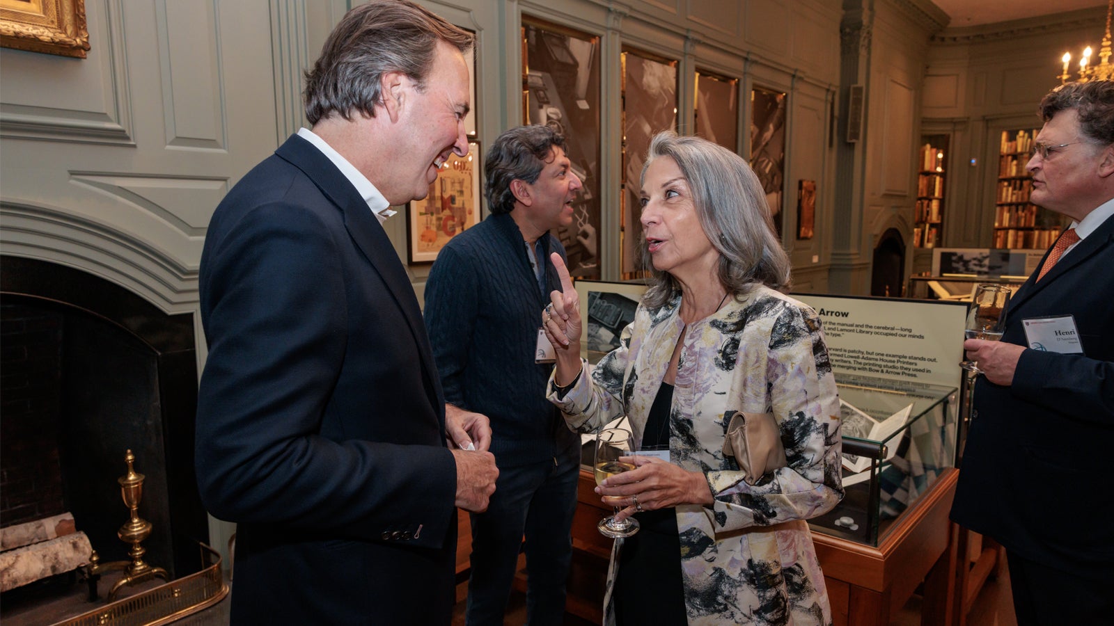 Teresita Alvarez-Bjelland AB ’76, MBA ’79 and James C. Kralik AB ’86, MBA ’90 in conversation during a welcome reception at the 2024 Global Advisory Council meeting.