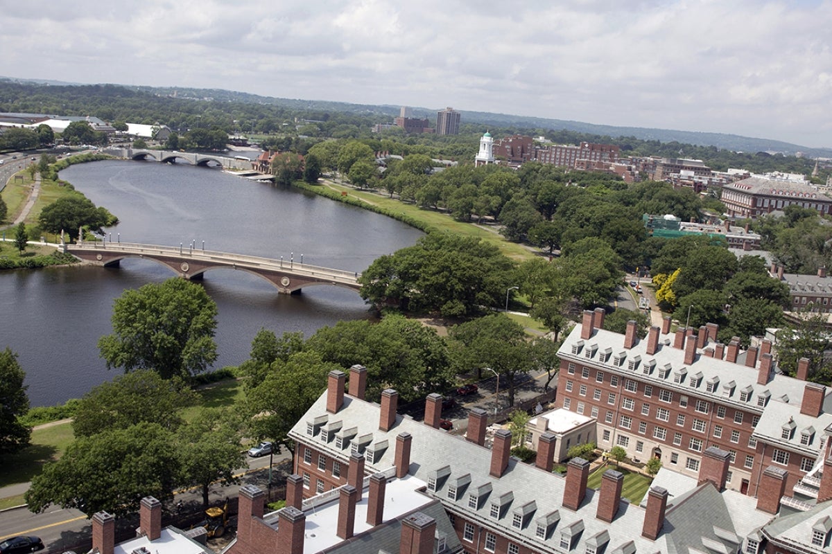 Image of Charles River behind Dunster House