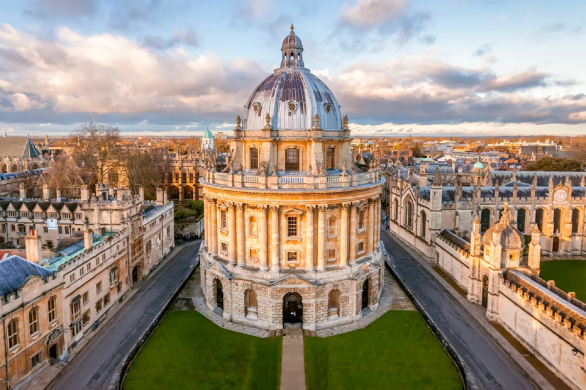 Aerial view of University of Oxford