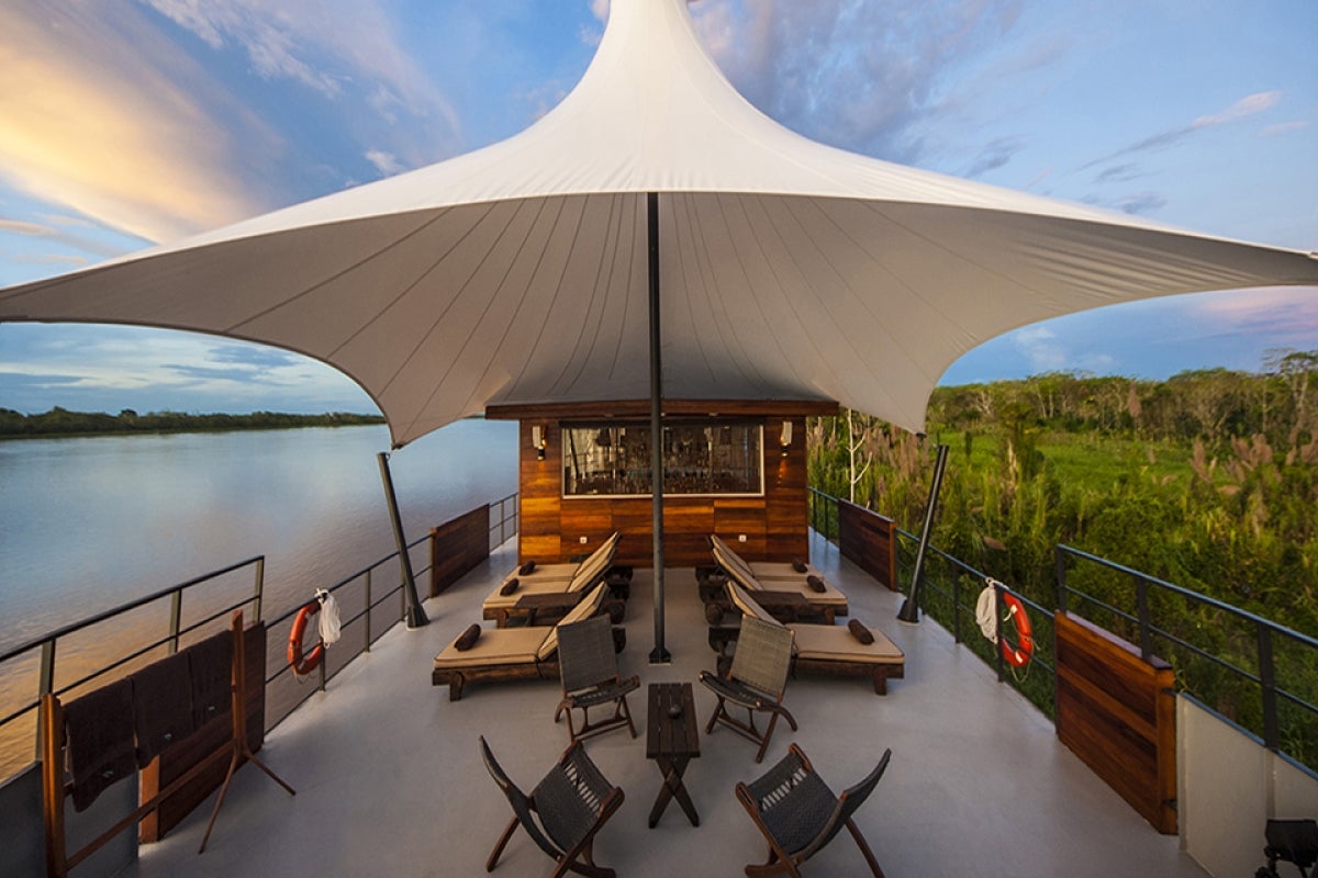 Outdoor lounge