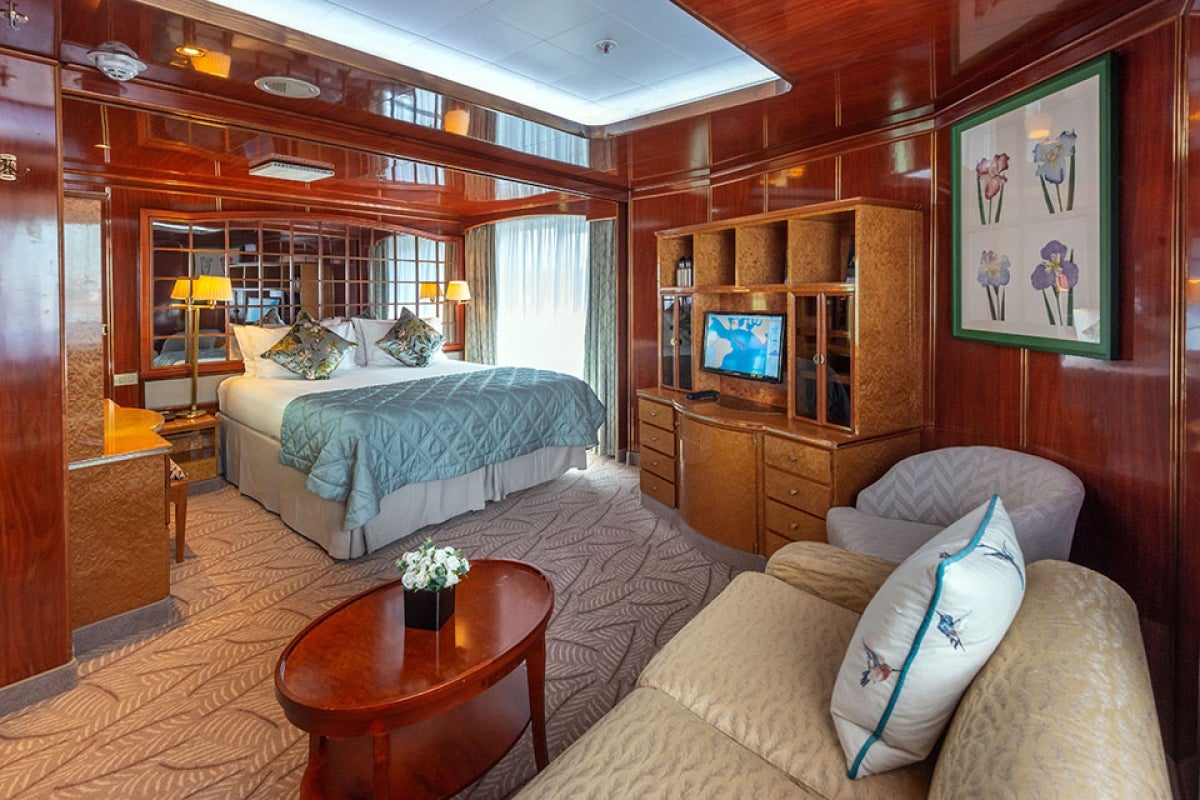 Corner Suite