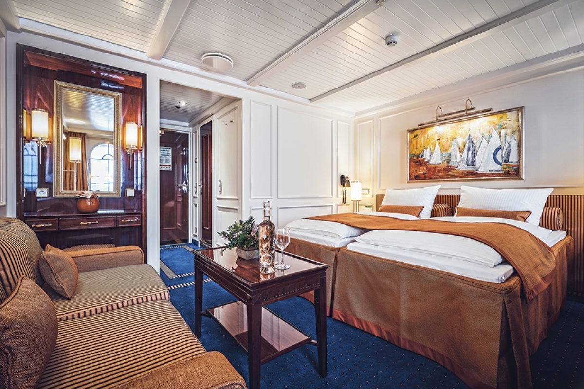 Junior Veranda Suite