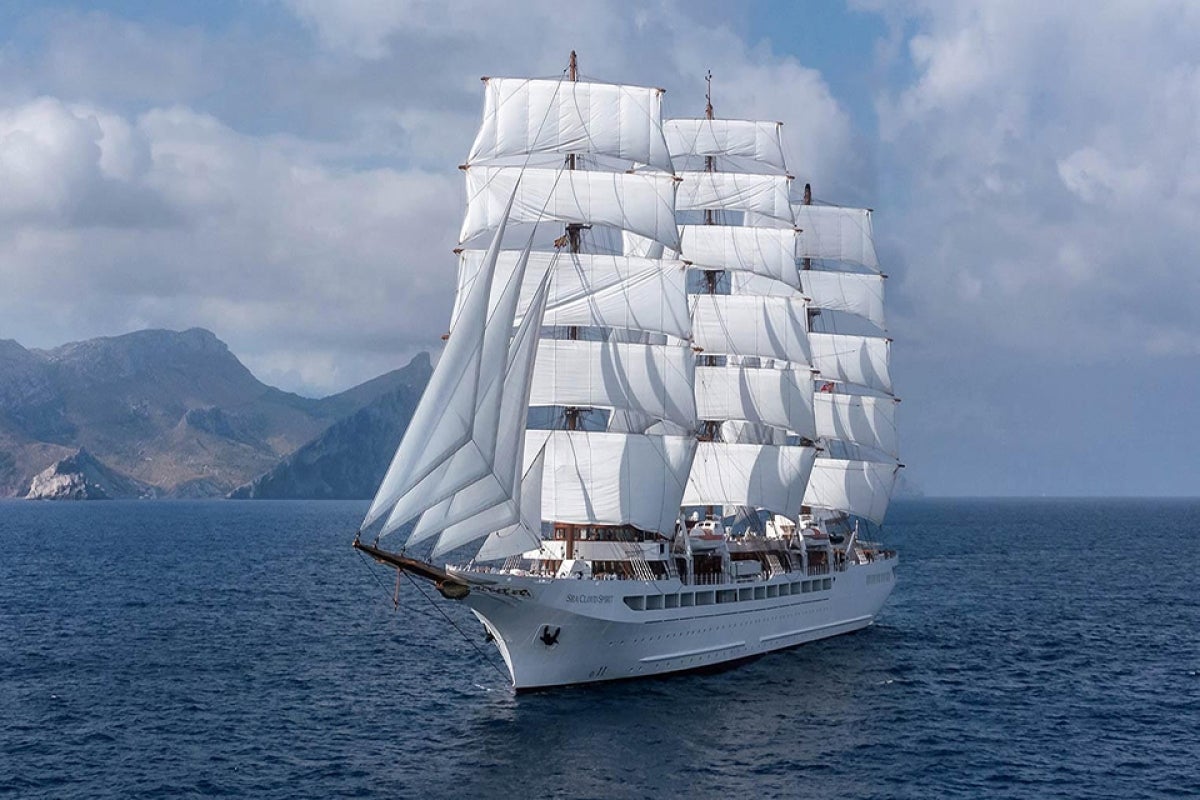 Sea Cloud Spirit exterior