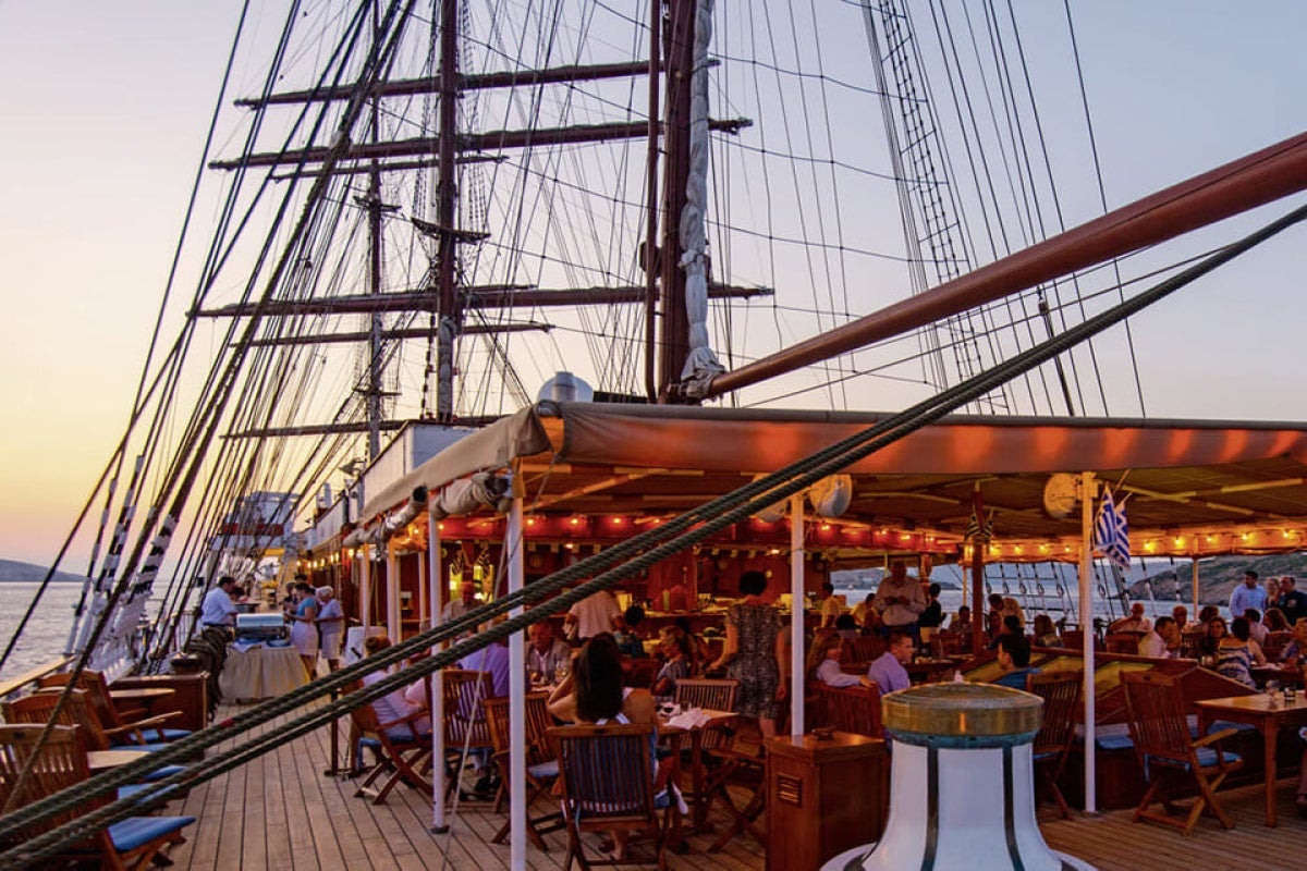 Lido Bar