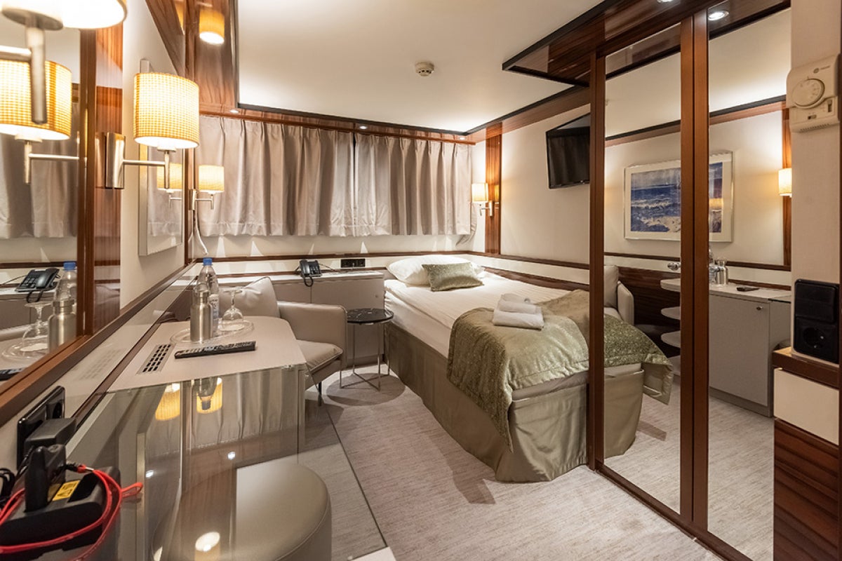Category S, Standard Cabin, Main Deck
