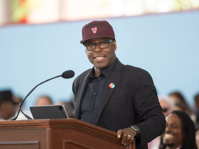 Courtney B Vance gives Harvard Alumni Day address