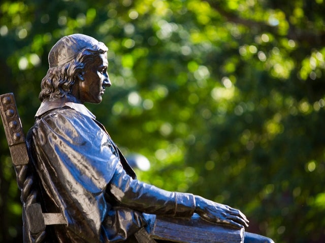 John Harvard statue