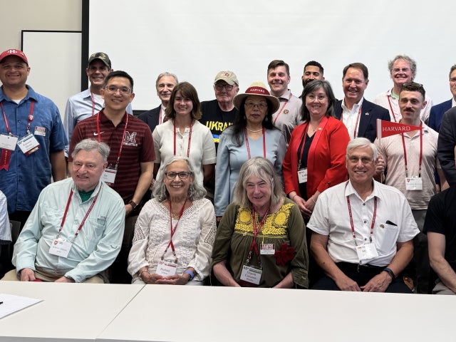Group of alumni attendees at a Shared Interest Group Meetup event