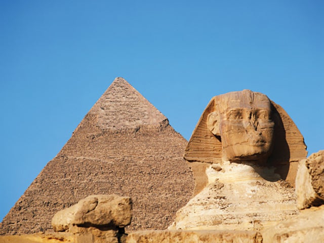 pyramids with sphinx