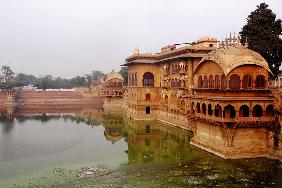 Deeg Palace