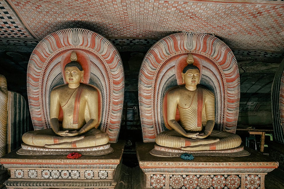 buddha statues